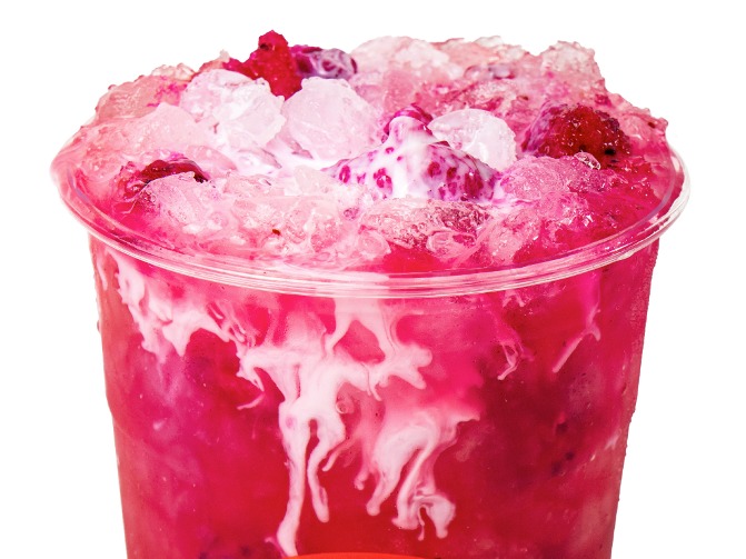 Refreshing Swig Dragon Dew drink with ice and lime